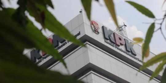 KPK periksa 3 tersangka kasus korupsi pembangunan venue PON Riau