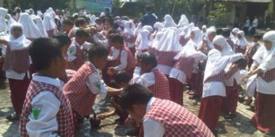 Wali kota Magelang larang siswa SD bawa HP ke sekolah