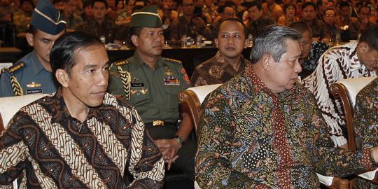 Tiba di Tanah Air, SBY langsung tanya hujan ke Jokowi