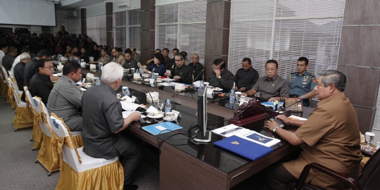 dan menteri demokrat juga jeblok rev1