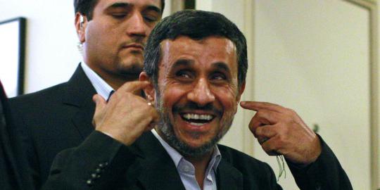 Ahmadinejad diserang lagi di Kairo 