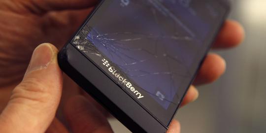 BlackBerry Z10 gagal dalam uji coba benturan