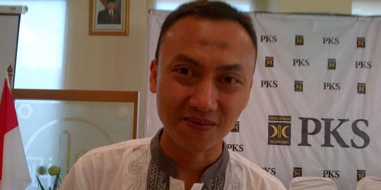 Akhir Februari, PKS berangkatkan umrah Agus si 'OB jujur'