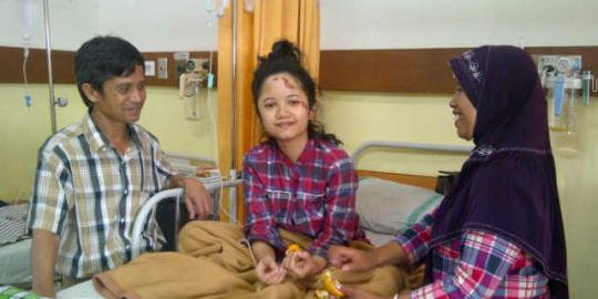 Loncat dari angkot, Annisa alami luka parah di bagian 