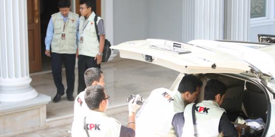 PKS santai KPK obok-obok ruang kerja Luthfi Hasan