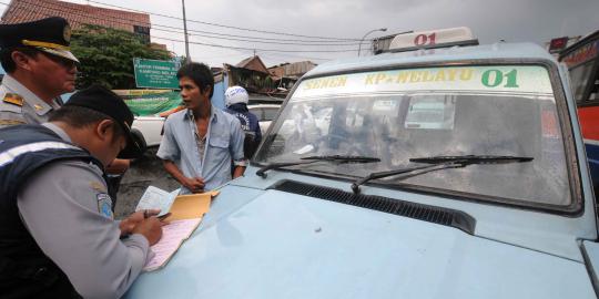 Cegah sopir tembak, koperasi angkot harus sediakan pool