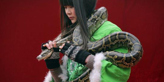 Atraksi berbahaya sambut tahun ular di China