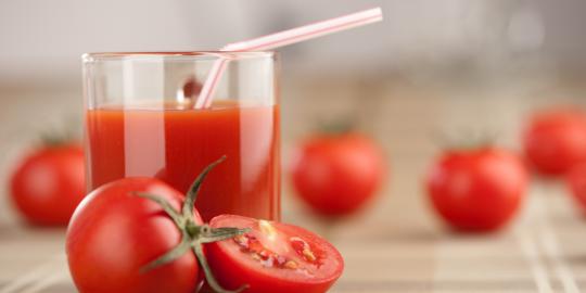 Jus tomat, minuman terbaik setelah olahraga