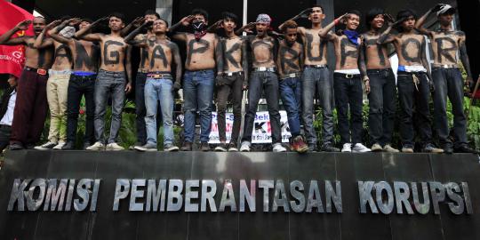 5 Suami istri ini berurusan dengan KPK