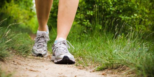 Jalan kaki lebih sehat dari nge-gym?