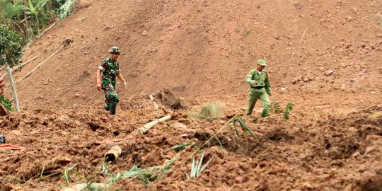 Korban tewas akibat longsor dan banjir di Manado bertambah