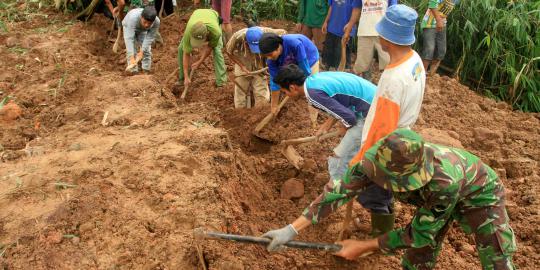 Longsor di lereng Sumbing Magelang, 2 rumah roboh