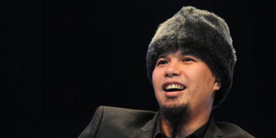 Ahmad Dhani galau ditinggal Al, El dan Dul pacaran