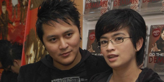 Demian Aditya dan Yulia Rachman resmi bercerai