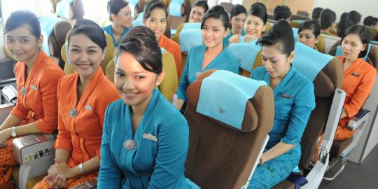 Kegiatan para wanita di sekolah pramugari Garuda Indonesia