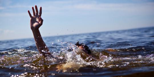 4 Wisatawan tenggelam saat berenang di Pantai Trikora
