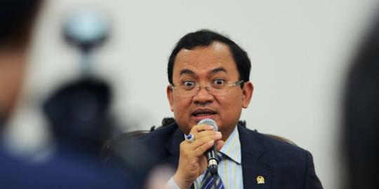 Priyo ke rumah Anas tanya lembaran baru, bukan soal Century