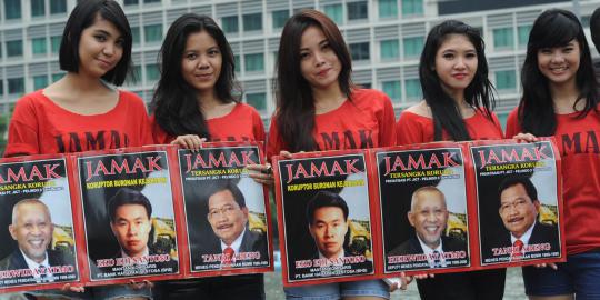 5 wanita cantik demo kasus korupsi Pelindo II di Bundaran HI