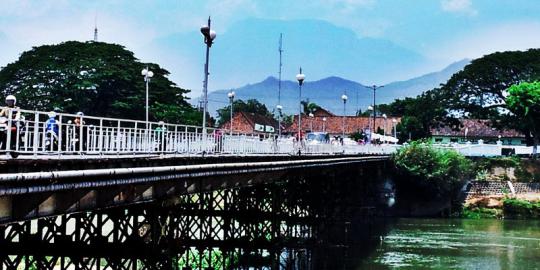 Misteri buaya putih di Sungai Brantas Kediri