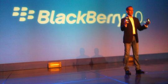 RIM luncurkan BlackBerry Z10 dengan harga Rp 7 juta