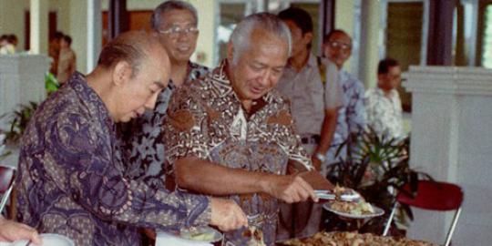 Kala Soeharto dan Ibu Tien rindu makan lesehan Malioboro