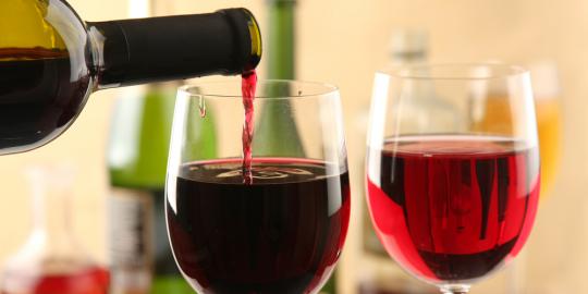 Red wine bikin manusia hidup hingga 150 tahun?
