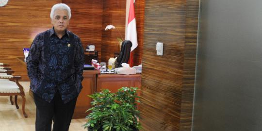 Hatta ke Irak lobi impor minyak untuk Indonesia