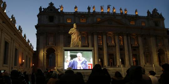 Antara pemilihan Paus baru dan ramalan kiamat Nostradamus