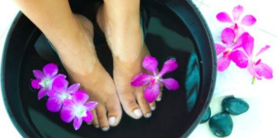 10 rahasia miliki kaki lembut dan seksi