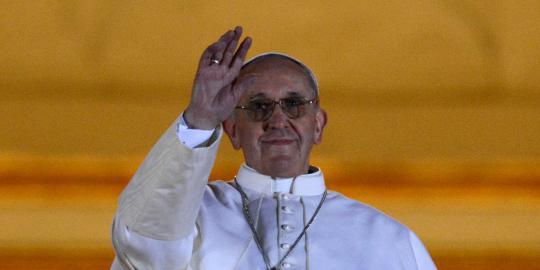 Paus Fransiskus I populer di Twitter