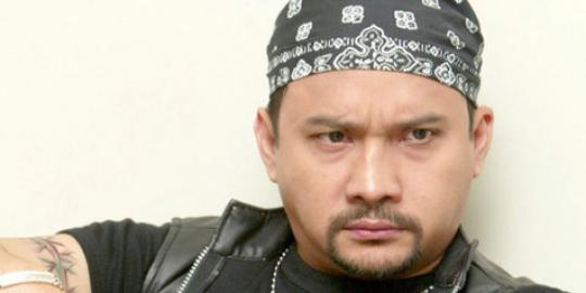Bongkar penipuan dukun S, Adi Bing Slamet tantang preskon