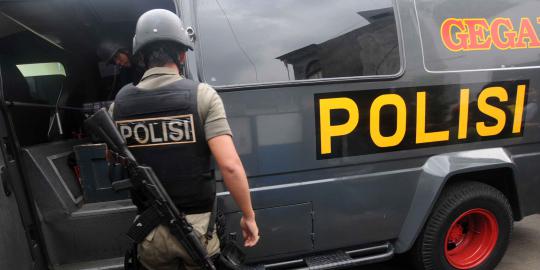 12 Bom rakitan ditemukan dari tangan perampok toko emas Tambora