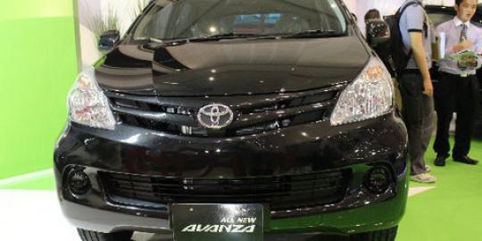 Daftar harga  baru  Toyota Avanza  tahun 2013  merdeka com