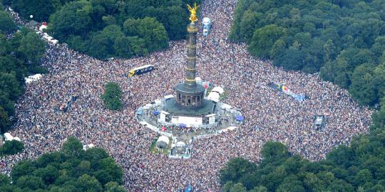 Love Parade, festival bebas bercinta yang dilarang selamanya