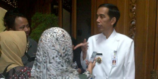 Didukung 7 jenderal jadi Capres, Jokowi pilih urusi macet