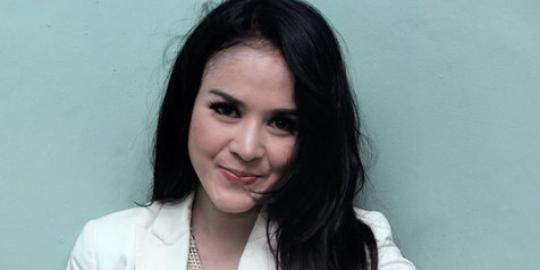 Cynthiara Alona: Artis-artis juga banyak yang operasi payudara