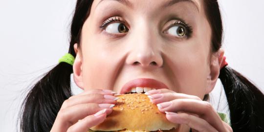 Makan tidak sehat bisa hancurkan suasana hati