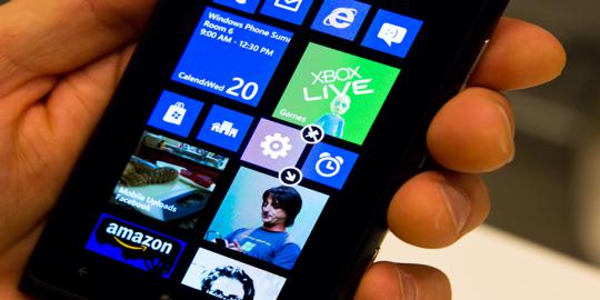 Tahun 2014, Microsoft berhenti support Windows Phone 7,8 dan 8