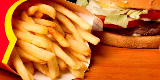 10 Cara sehat makan fast food