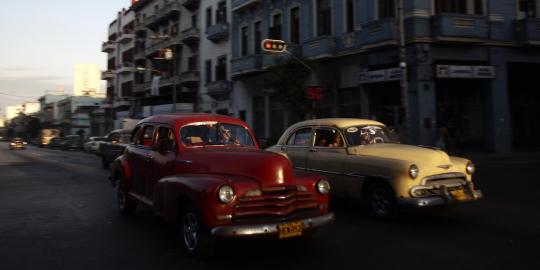 Mobil tua warnai kota Havana 