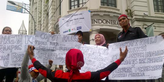 Serikat pekerja demo kantor London Sumatra