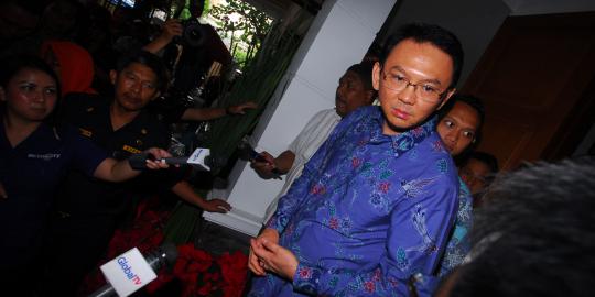 Ahok serahkan ganti rugi normalisasi Kali Sunter ke Wali Kota