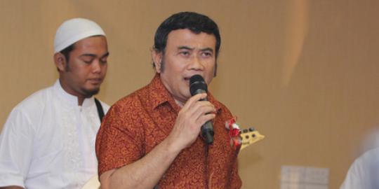 Rhoma Irama konsisten maju Capres 2014  merdeka.com