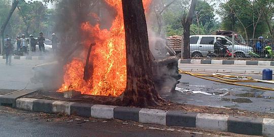 Kerabat sopir Avanza yang terbakar di Sudirman datangi RSCM