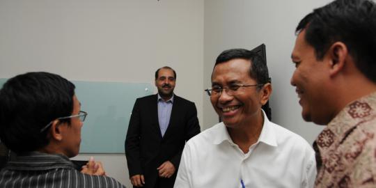 Dahlan tertawa jadi capres terfavorit versi survei LSJ