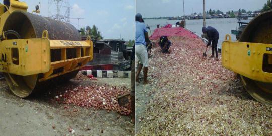 9 Ton bawang selundupan dari India dimusnahkan di Belawan