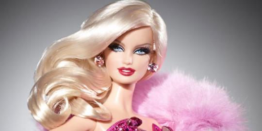  Boneka  Barbie  jadi berhala kuil di Singapura merdeka com