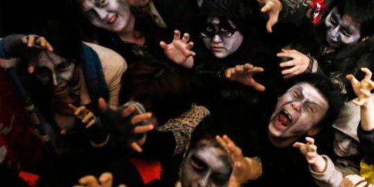 50 Warga Tokyo berubah jadi "Zombie"