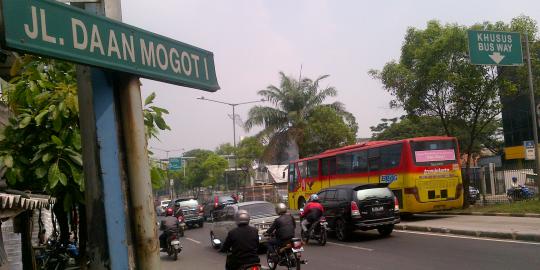 Jalan Daan Mogot, kisah mayor muda ganteng yang berani