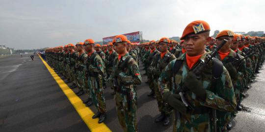 Syamsu Djalal: Tentara banyak tantangan, polisi banyak tentengan